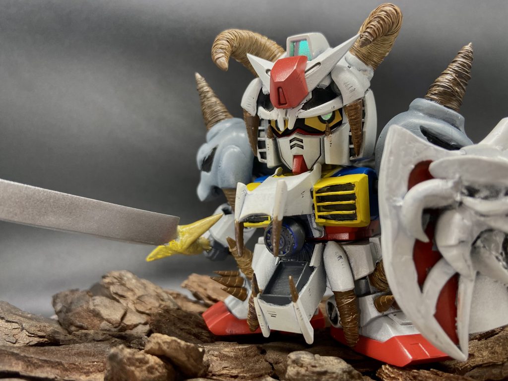 少しの角度の違いで全然違う表情に見えるのがSDは面白いですね✨以下制作工程