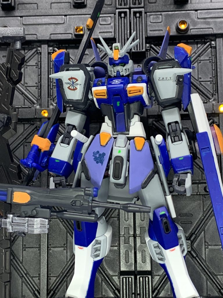 私にしては珍しくその世界で本当に開発されていたとしたら、を考えながら制作しました。大好きなパイロットにはやはりワンオフ機に乗って欲しいので。