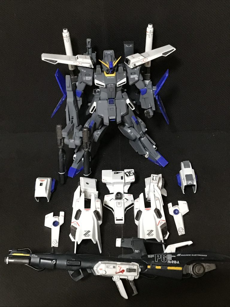 本来脱着はないのですが、アーマーを外すとこんな感じです。アーマーとの接合はネオジム磁石を活用しています。これ便利ですね。