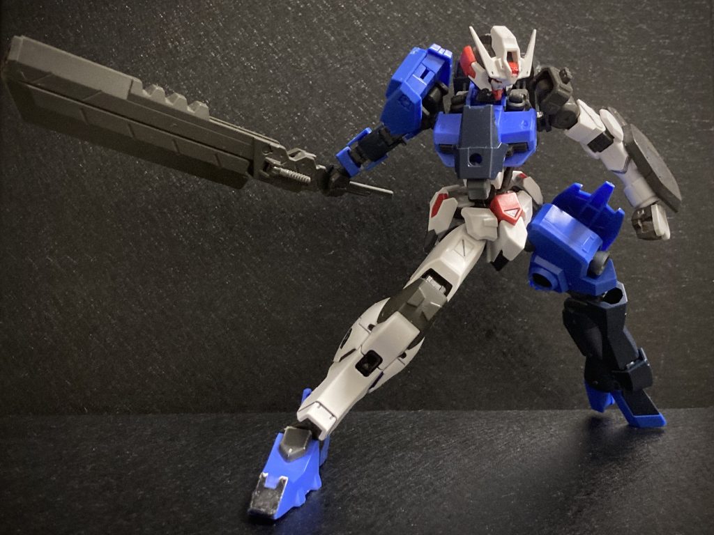 右腕、整備班のおかげあって、可動良好。