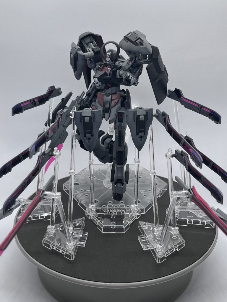 ガーディアンは防御だけでなくガンビットとしても運用できるので、フルビット展開状態によるオールレンジ攻撃も可能です。