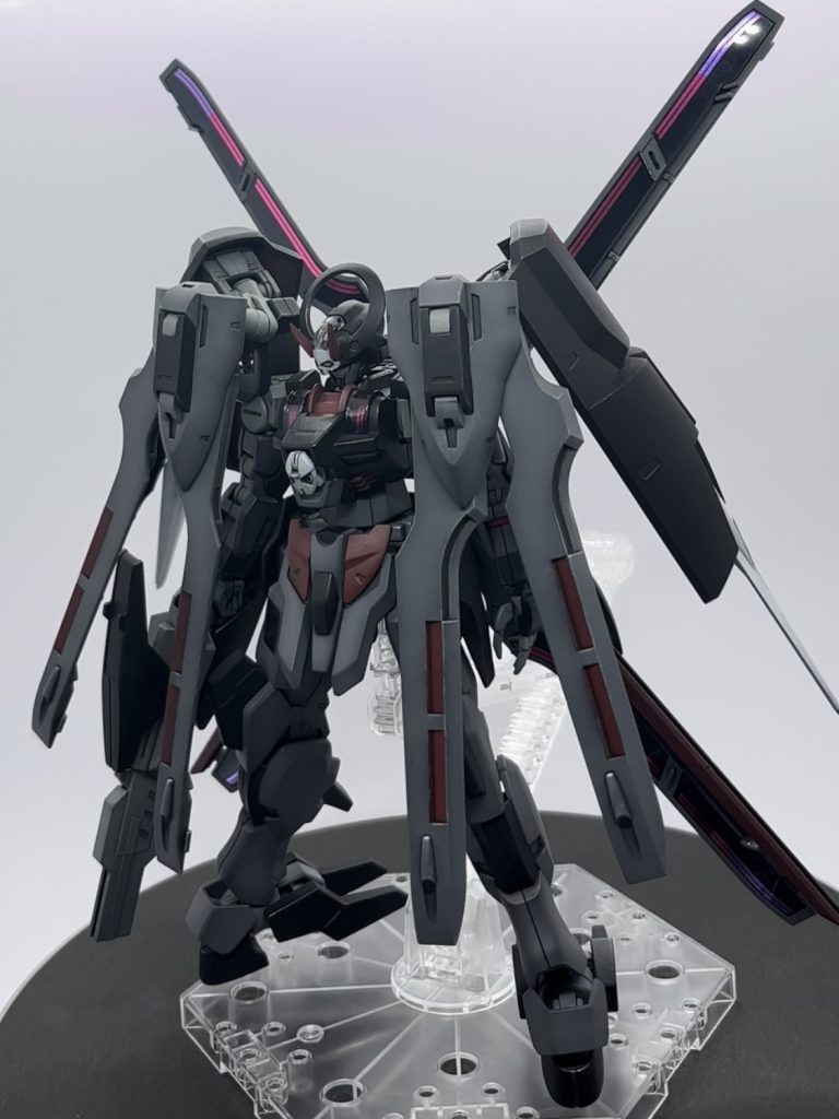 バインダーには、OOのGNソードの先端を装備しました。ソード&ガンビットとして運用できます。