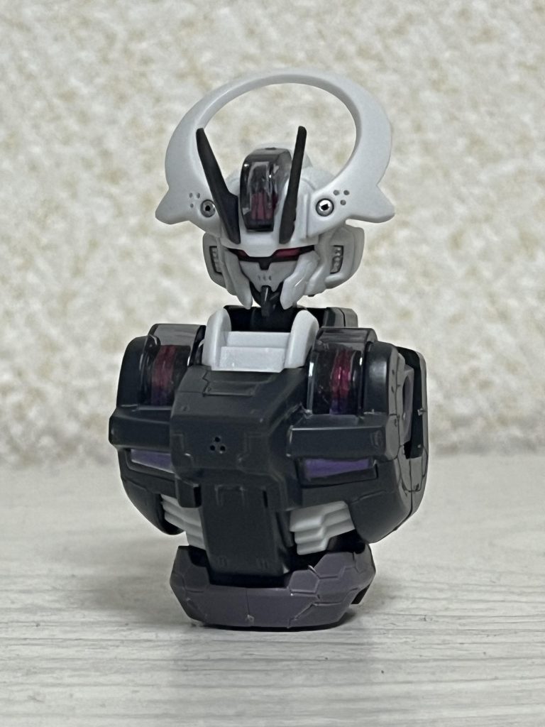 ディテールアップは彫刻刀とラインチゼル、ピンバイス他で行いました。