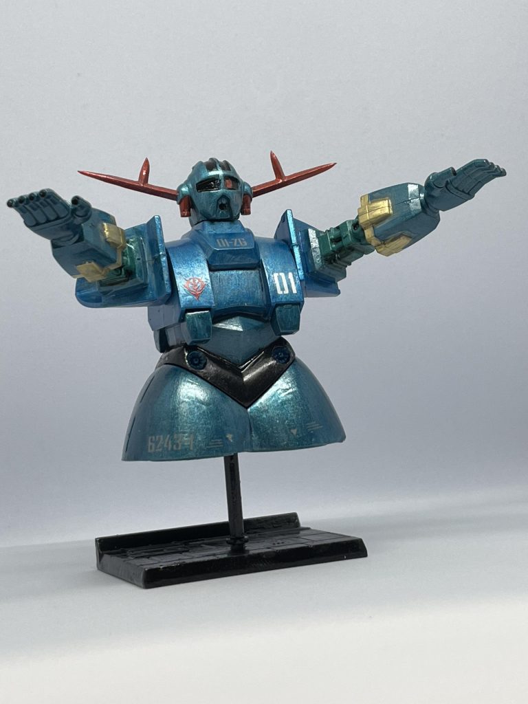 稼働が頭と肩しかないのでキョンシースタイル