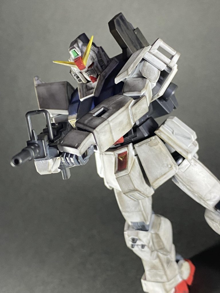 HG陸戦型ガンダム–2枚目/制作者：LEX