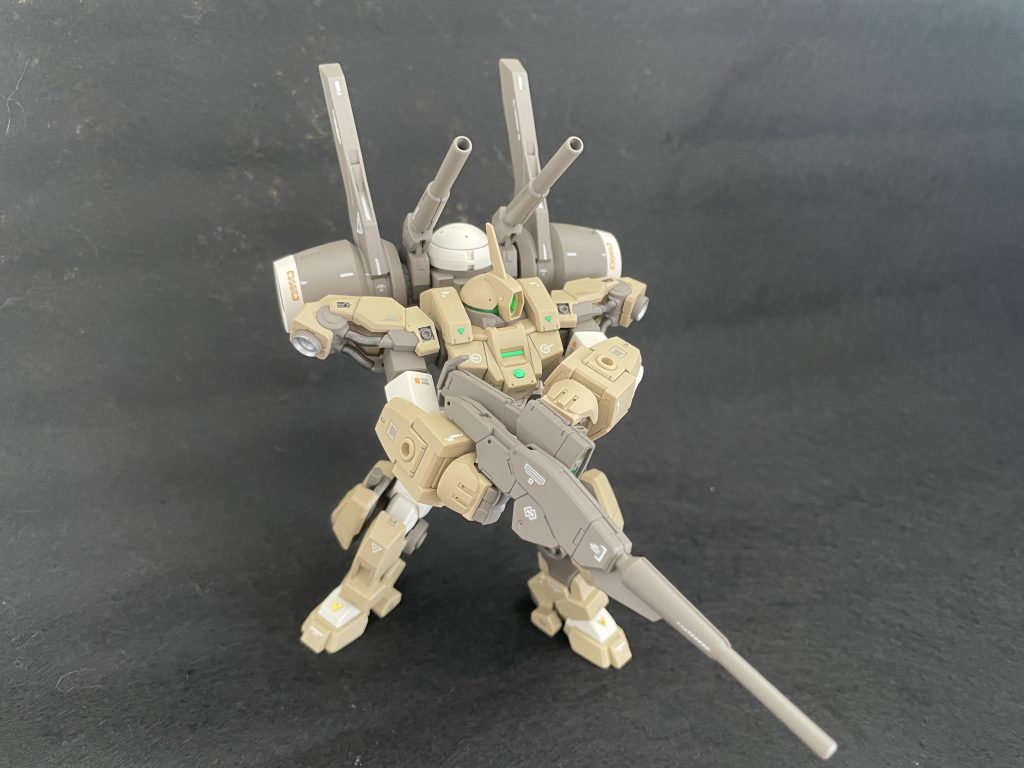 武器の両手持ちも問題無し(上手に写真撮るのってメチャ難しいですね…)