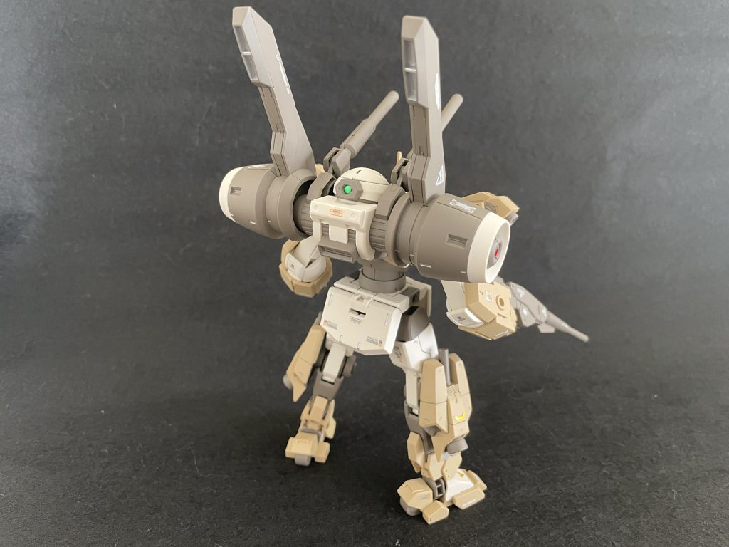 バックショットもカッコいい!バオリパックが重たくカッコ良く立たせるのが難しい(^^;