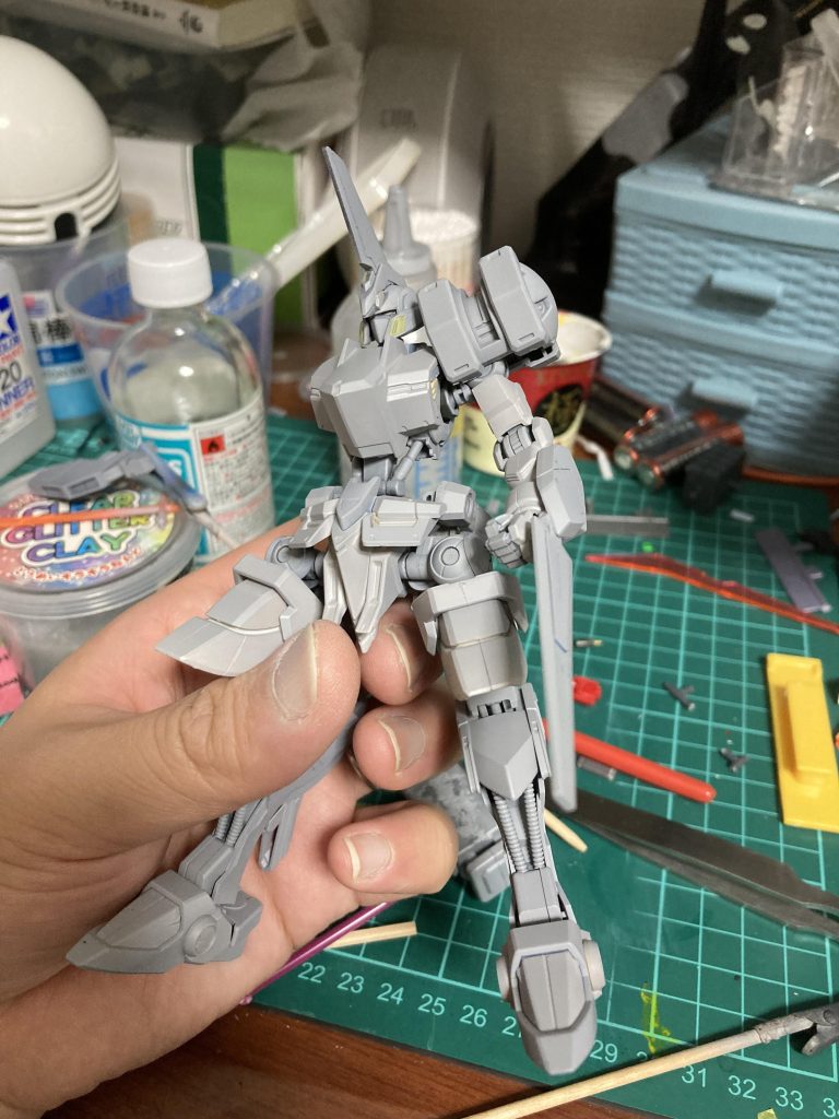 サフ正直色はめっちゃ迷ってます