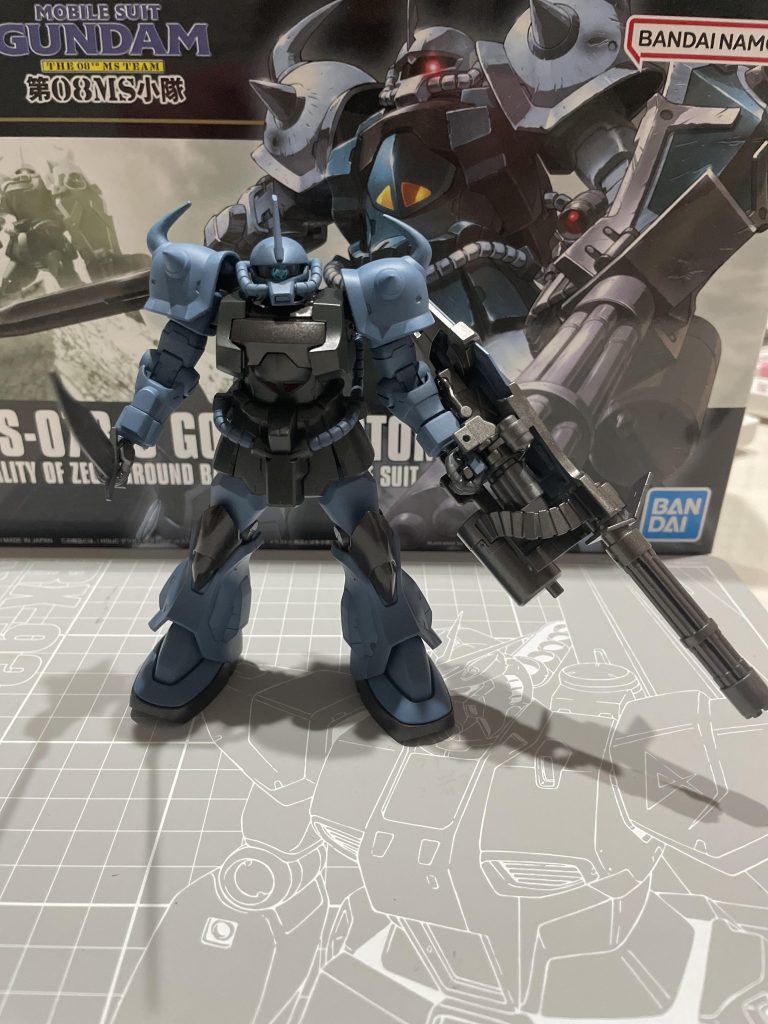 モノアイにはカスタマイズマテリアルのブルーを使ってみました。