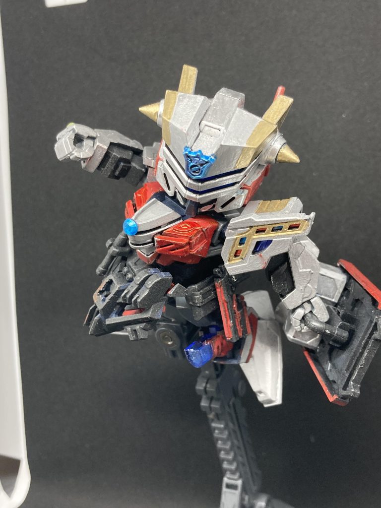 ブースターで飛び込みながらグーパンで倒す!という脳筋スタイルでいってくれたらいいという願いを込めてます