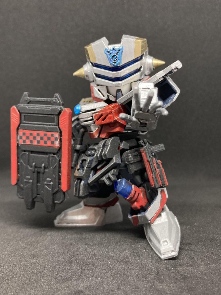 ヴェルデバスターらしく、「御用だ!御用だ!」という感じシールドのチェック柄ステッカーはミニ四駆の超速ガイドの付属品w