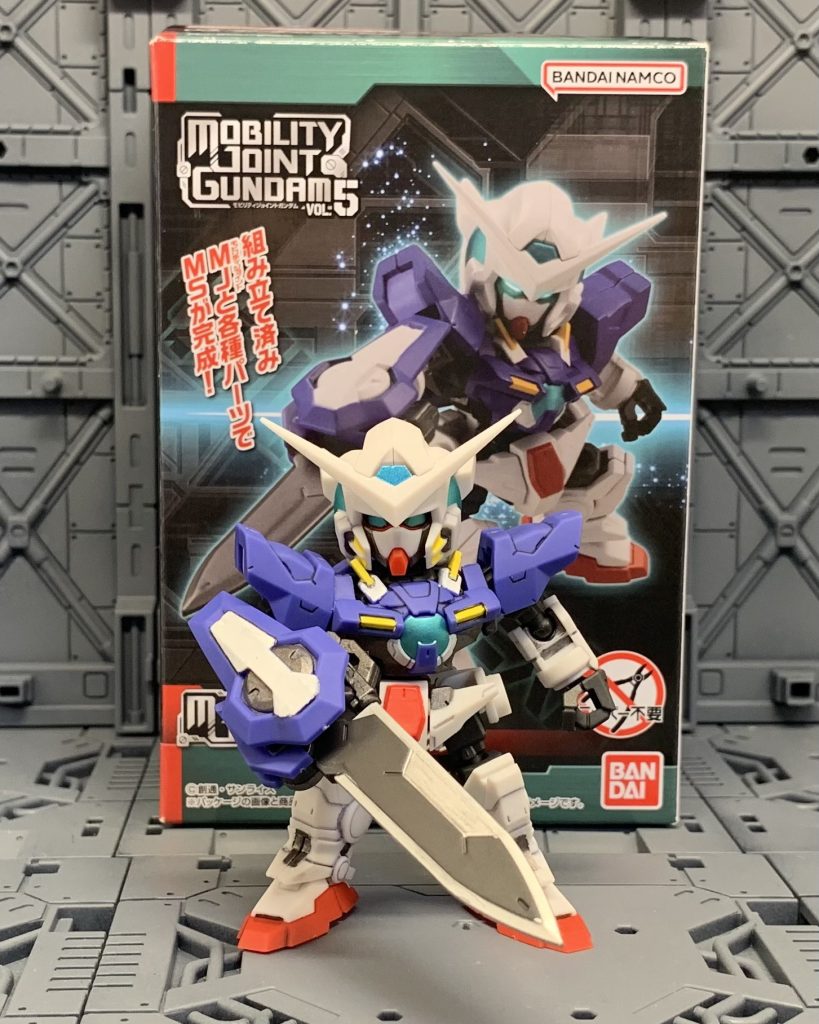 パッケージと。シンプルなエクシアが好きなのでEXパーツのアヴァランチユニットはスルーしましたがGNソードと可動のおかげで満足感ありますね、初登場時もこの姿でしたし。造形も良いですし他のも欲しくなりました