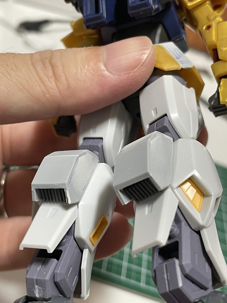 脚はMK-Ⅱで、ふくらはぎにスラスターを増設しました。結構気に入っています。