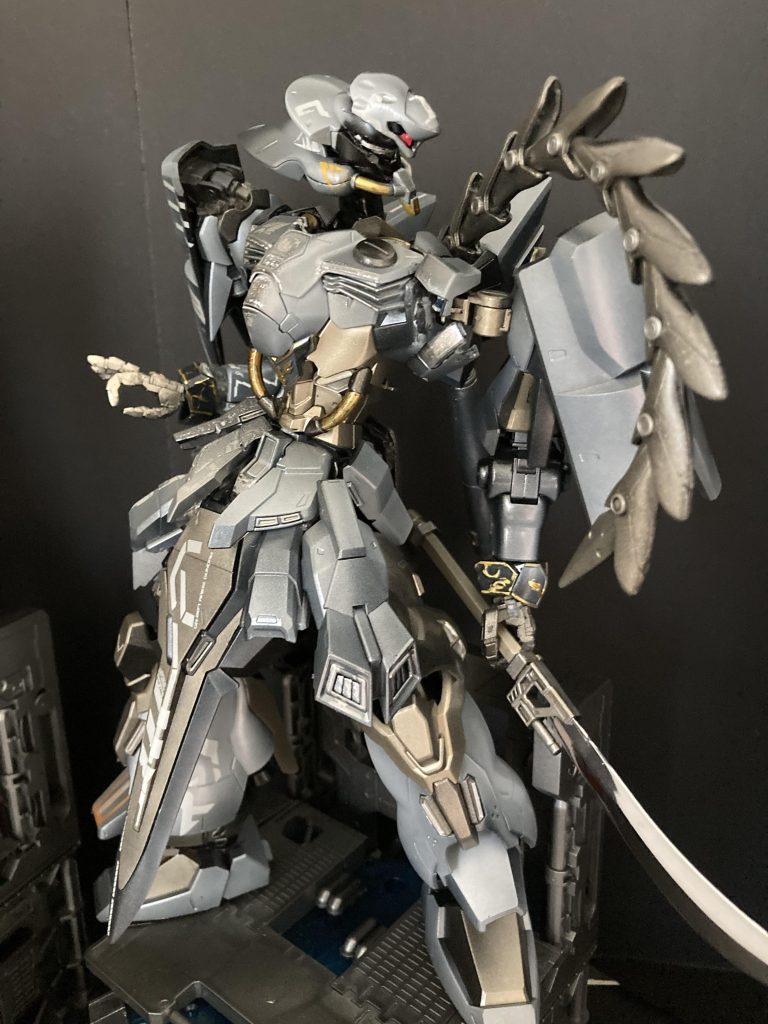 MSは機械として無機質なはずですが、つい妄想でフェイスやボディなどを有機質にしました(笑ってるしww)