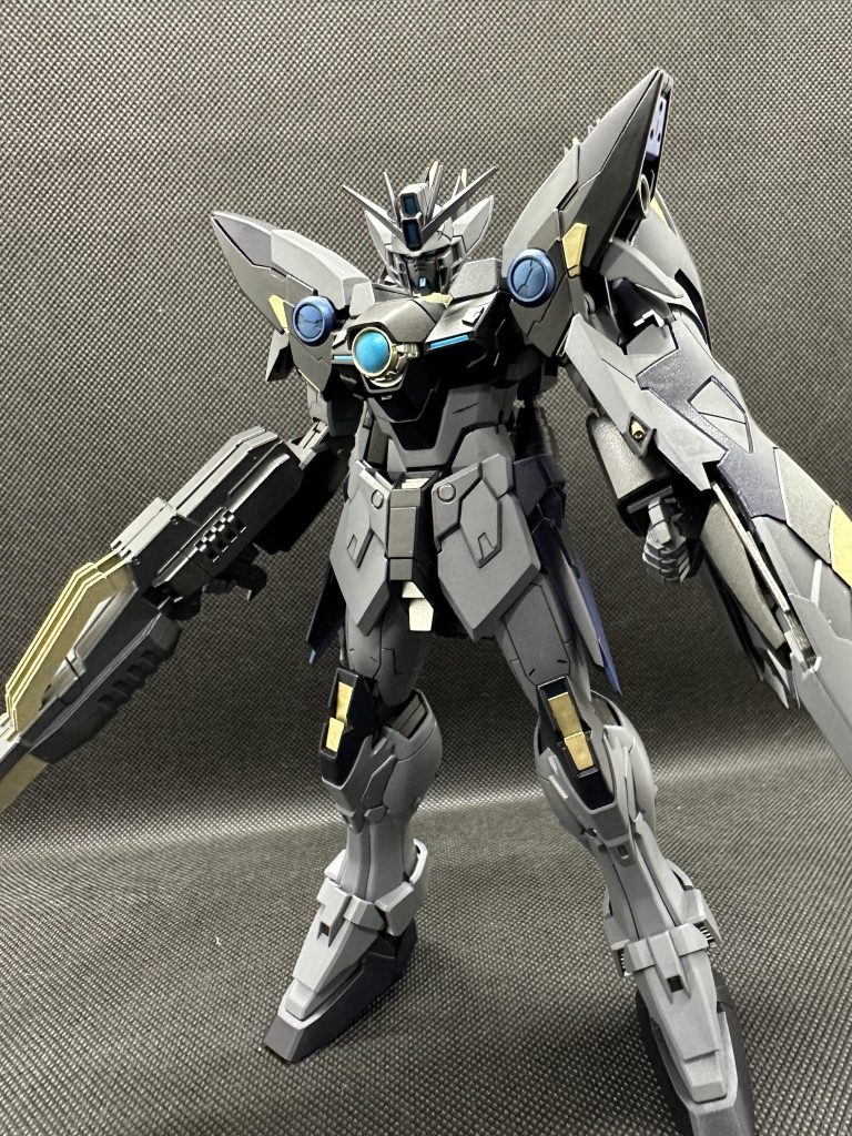 全塗装+オリジナルカラーで仕上げてみました😊最近のMGはパーツが細かくて塗り分けが楽な分、作業が長引きますね^^;
