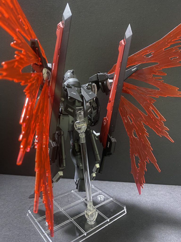 本機はGNドライヴによる推進器を主としているが、補助として通常のスラスターも装備する事によって、近接戦闘において重要な瞬間的な加速を可能としている。以上となります！今回も最後まで見て頂きありがとうございました！