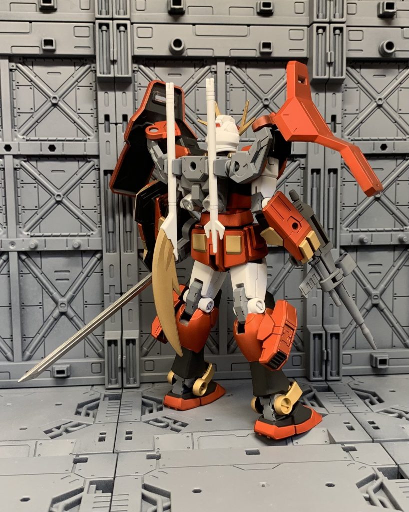 肩装甲の接続は趙雲ダブルオーガンダムのパーツを使用してます。腕と足の追加装甲はEz-SRから