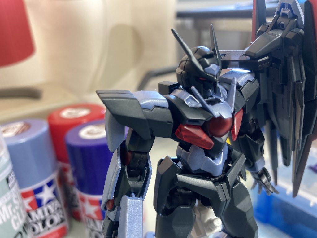 フレームはあえてそのままのクリアブラックにしてあります。GNコンデンサもクリアレッドで。