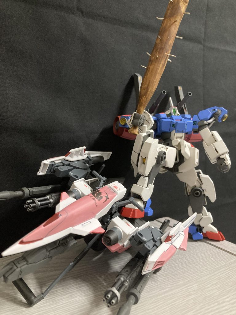 クワイエット・ゼロにかちこもうとするスペースヤンキーとにかく、スペースヤンキーをバイクに乗せたかっただけなので結構雑になりましたが、武装はかなりバランスの良い配置になったので肉抜き穴を埋めてメカニカルな塗装をするとかなりカッコよくなりそうなプラモでした。