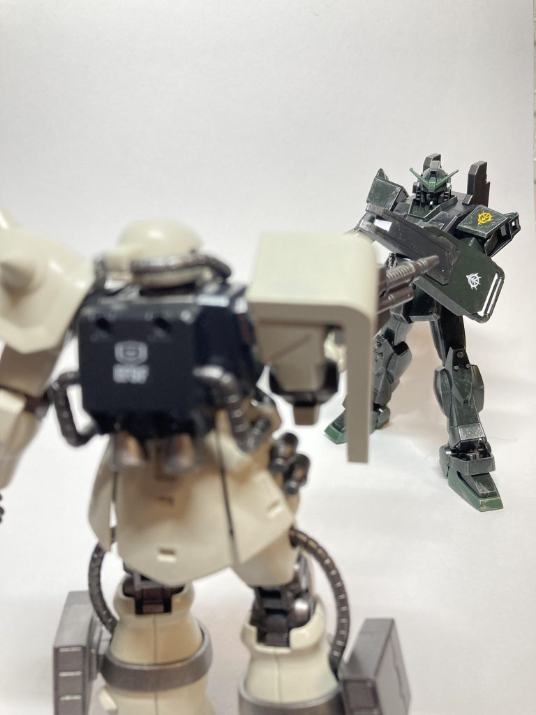 HG陸戦型ガンダム–4枚目/制作者：@nonbirigan