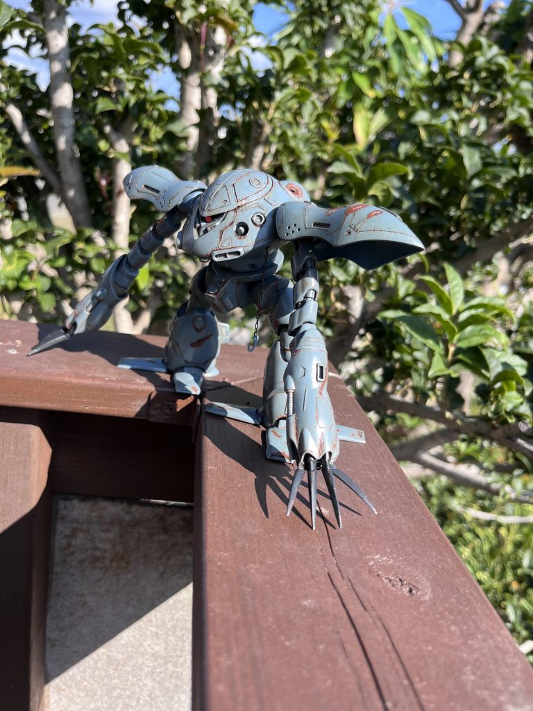 天気が良かったので、お外でも1枚。とりあえず完成したので中将にご報告しないと...喜んでいただけると良いのですが...。あと、もう一つドムをいただいてるので、また頑張って作ろう。