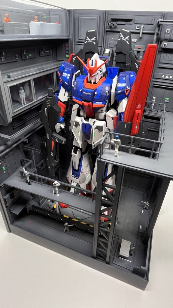 格納庫–4枚目/制作者：popo