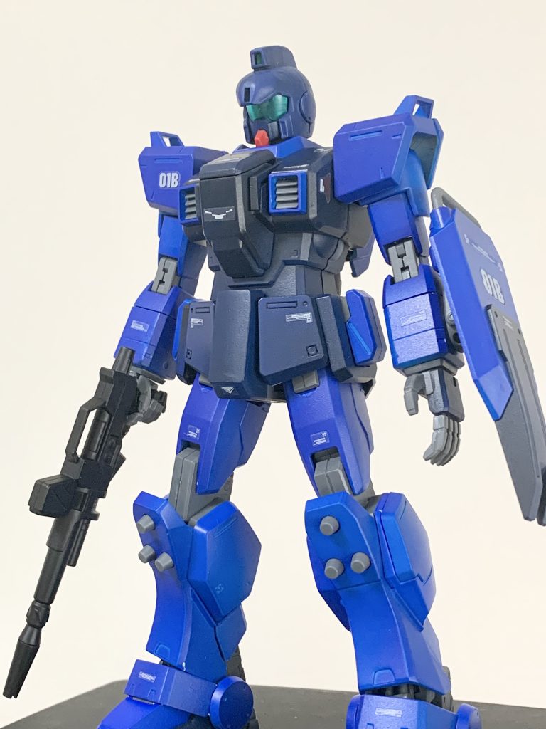 けっこう昔のMGになりますが、造型はホントカッコいいです。