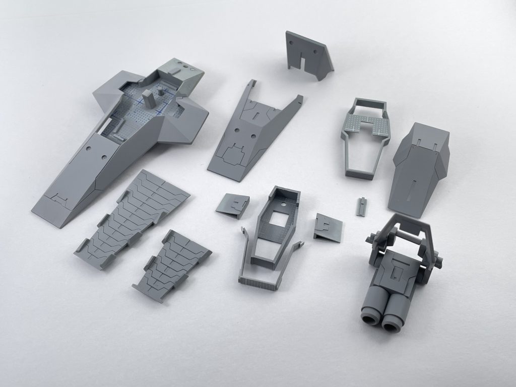 大型シールド兼キャノンも全てプラ板製です!ギミックの再現にはネオジム磁石を活用しています。