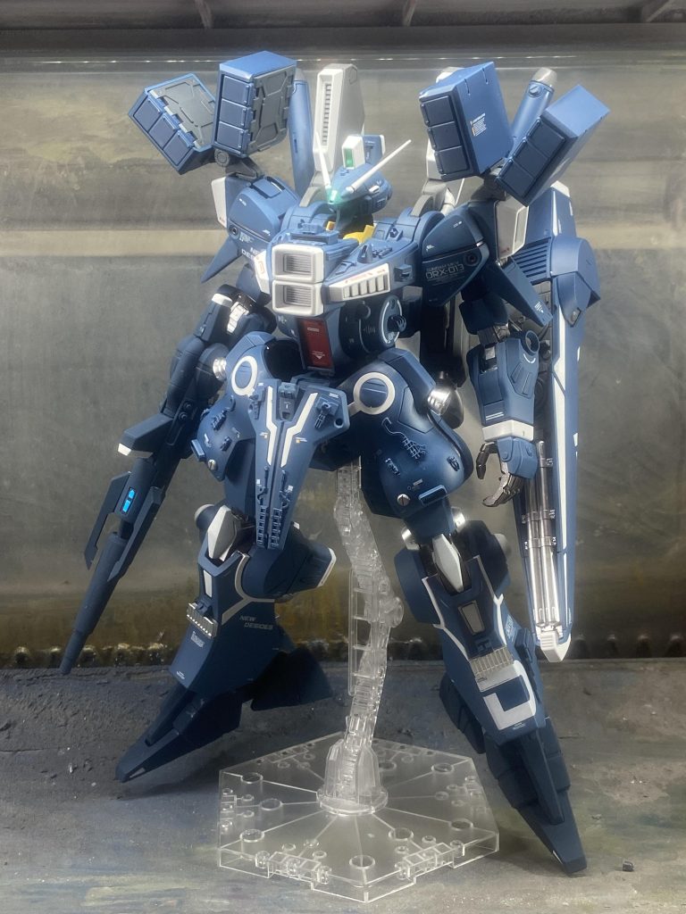 センチネルは原作未読ではありますが、出てくるMSがゴツいので大好きです。なお、MG FAZZ ver.kaとMGゼータプラスも作ってます。いつかは投稿したいです。ところで悪役機コンに出してますが、ニューディサイズは悪役ですよね？