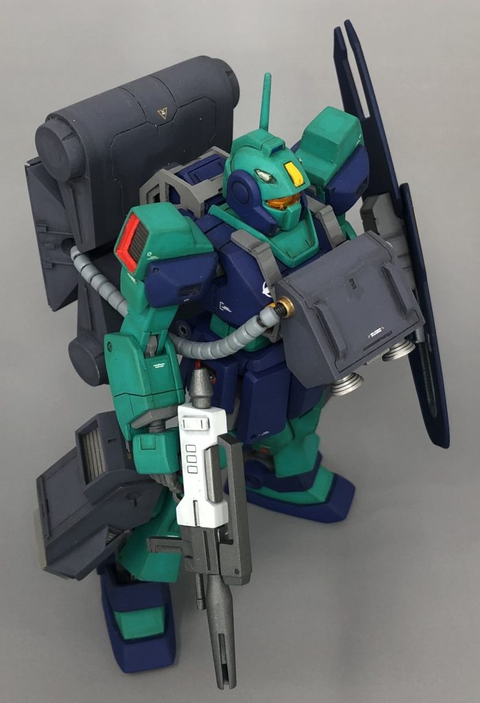 今回からバリュートパックの胸部ユニットにフレームを付けてみました。このフレーム自体に保持力は無く、見た目をそれっぺ〜感じにするためのダミーです。