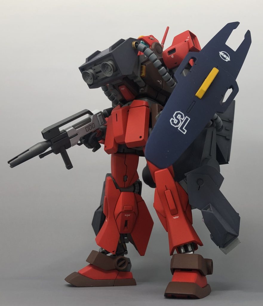 腰アーマーの裏側は裏打ちパーツを付けてあるんですが・・・全く見えないです(^_^;