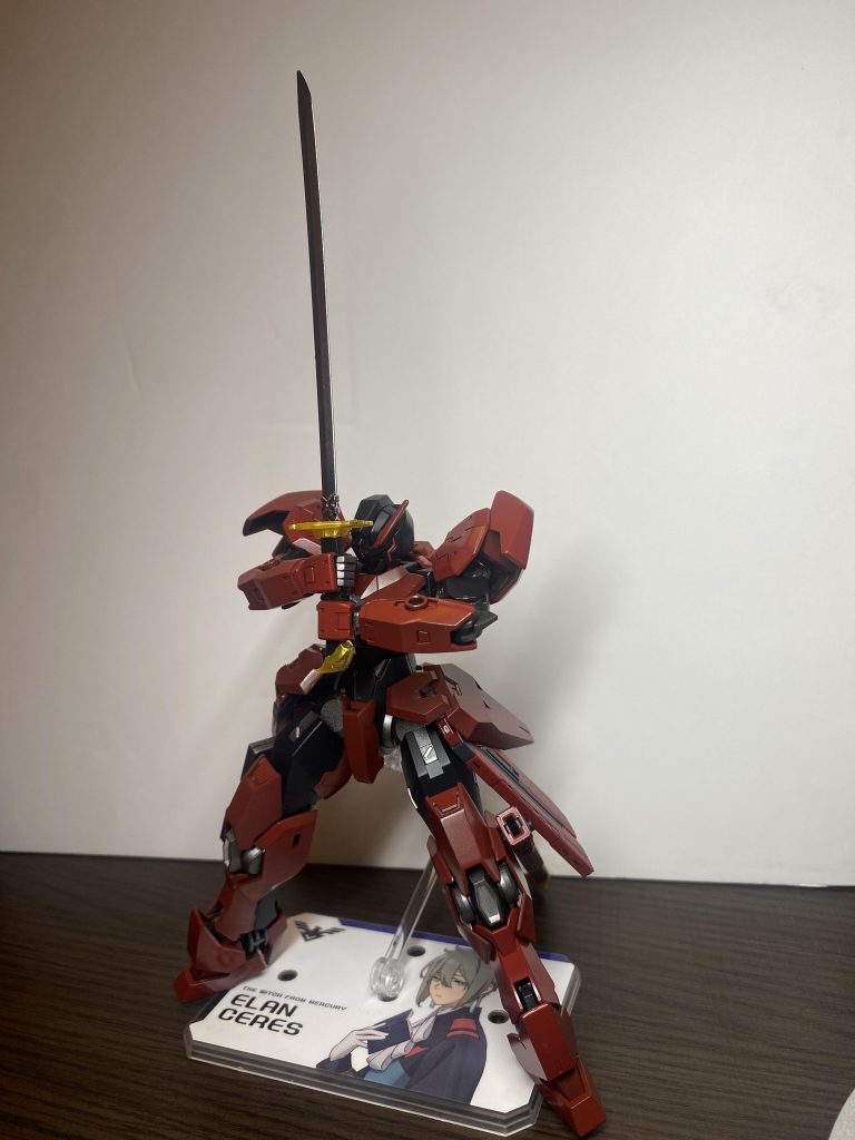 両手持ちのこのポージング気に入ってます😁