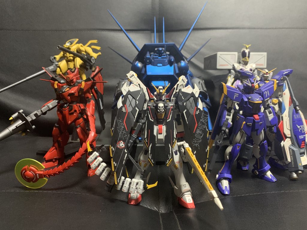 バーラ・トトゥガの完成にて、HGスケールによる「鋼鉄の7人」MSを全てコンプリートすることができました😆正直なところトトゥガに関しては、もうひと回り大きくした方が良かったかな?…という若干の後悔もあります😅