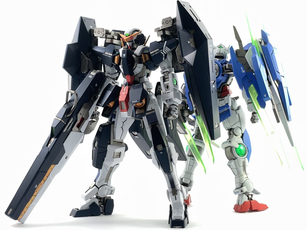 グラハムガンダムと!この並びを見たくてがんばりました。