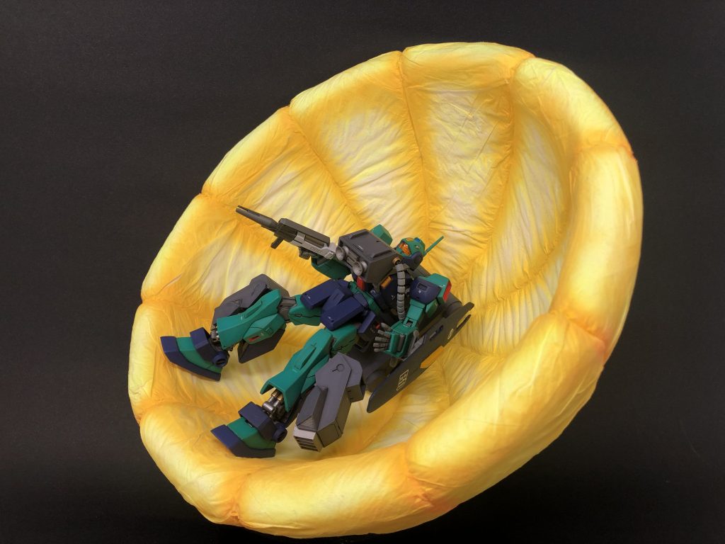 バリュート展開状態で。展開状態のバリュートは百式さんの時に作ったものです。