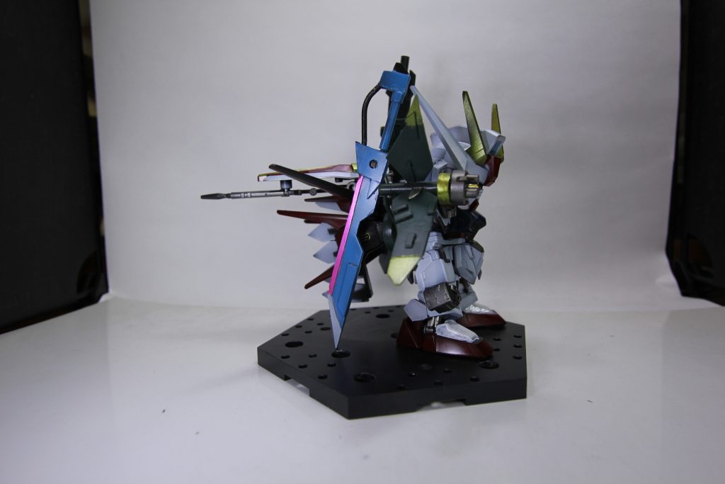 個人的に背面の4連バッテリーをこだわりました