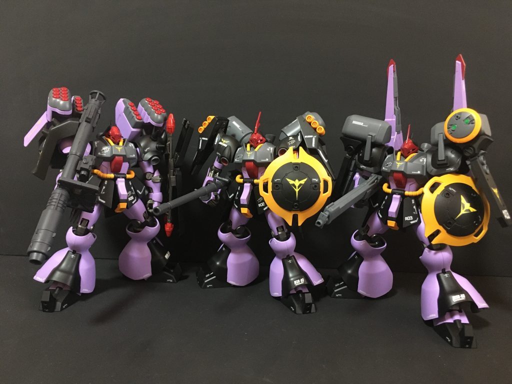 HG黒い三連星専用 ヤクト・ドーガ重装型｜ロメオ8さんの