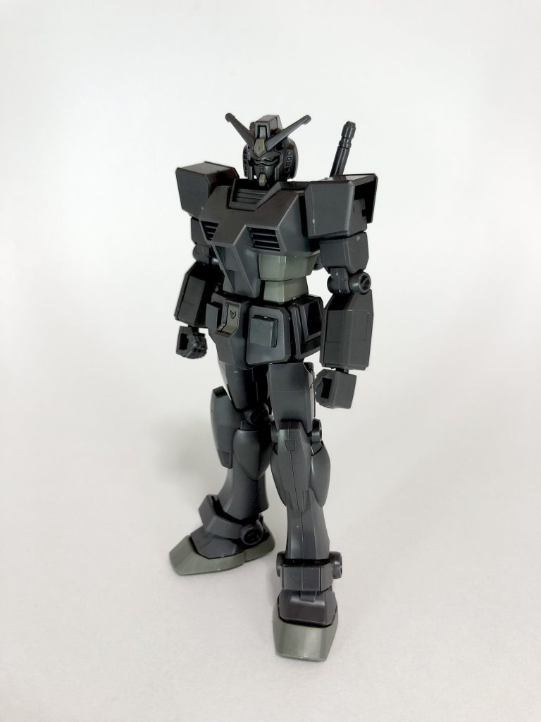 ただの真っ黒ではなくツートンカラーです。