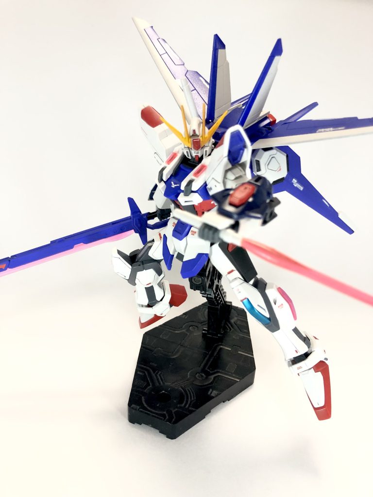 二刀流が似合うガンダムってカッコいい!