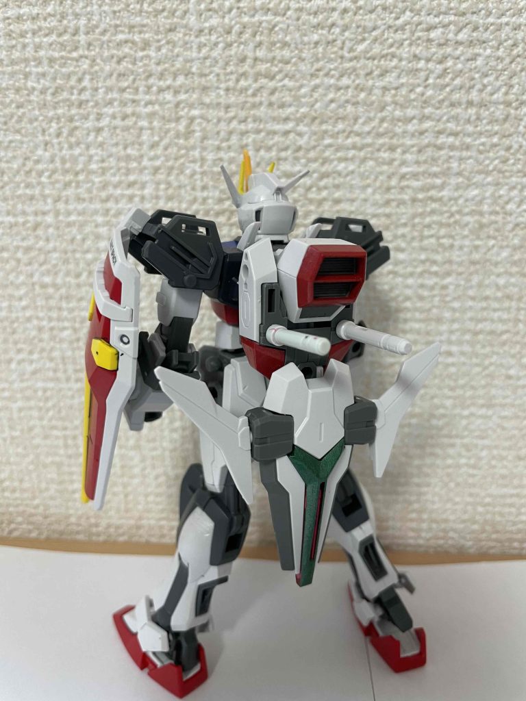 バックパックを付けた後ろ側。分かると思うけどエールストライクのパクr…じゃなくてオマージュです☆