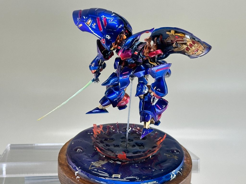 サーベルは追加製作し持たせてみました。