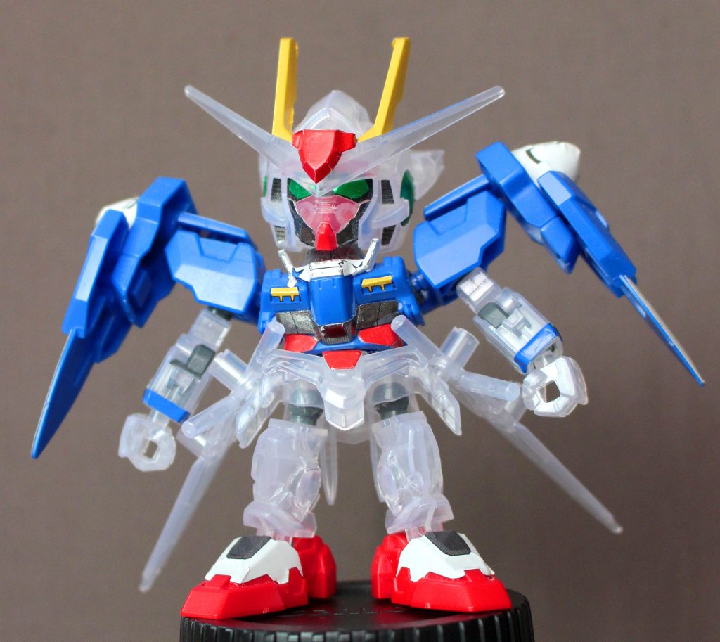 前回同様、おとしゃんの同僚から頂いた一番くじの景品です。はるまきはランナーからのもぎ取り、組み立てを担当。遊ぶ時にケガをしないように、おとしゃんがバリ取りをしました。