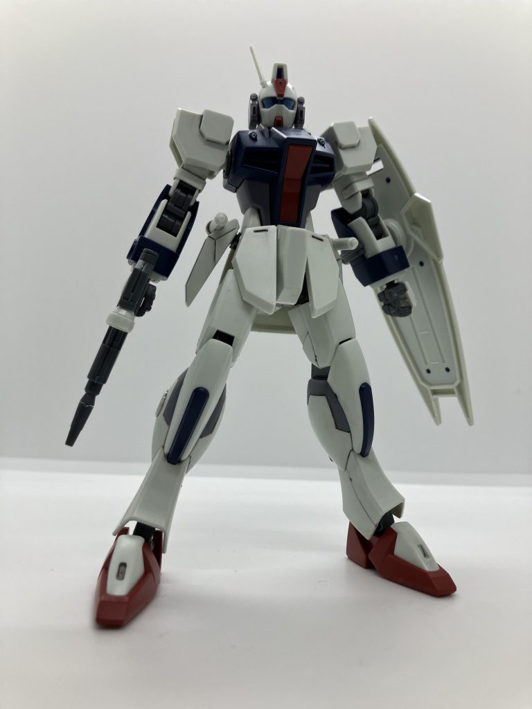 ガンダムマーカーでスミ入れ、部分塗装のみの簡単フィニッシュ元々マットな質感なのでつや消しトップコートも省略機会があればデカールまみれにして再掲するかも…