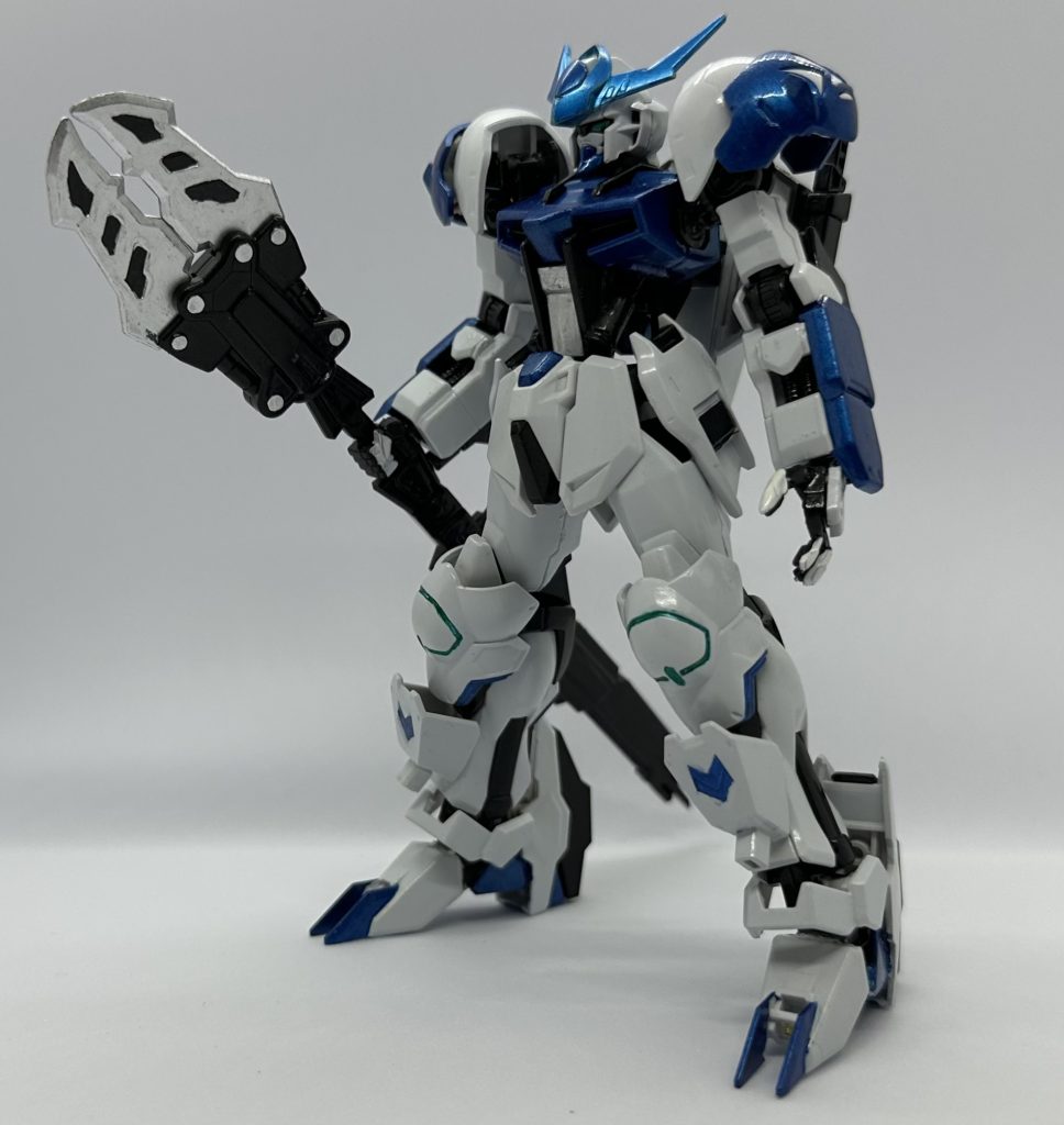 メイン武器のバスターフェダーインライフル改最初はカスタマイズキャンペーンで配布されたものを使っていましたが配布故に細かいところが気になったので先端のクローだけ拝借して全面改修