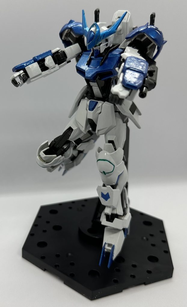 170mm砲ガンプラバトルで戦うなら…という設定なのですが年単位で2転3転した挙句ファイターズでもダイバーズでもない別の世界線の機体という事になりました