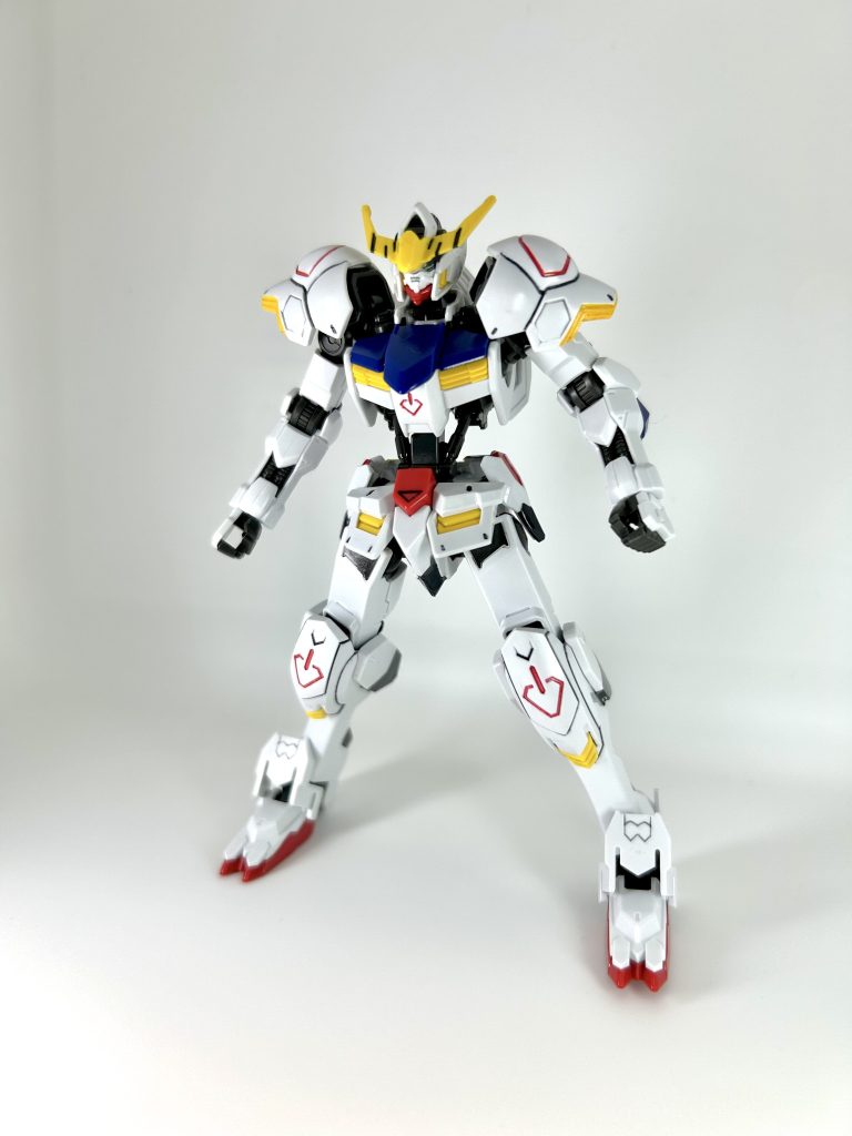 お決まりの主人公機体感を上手いこと悪魔的に落とし込んだ良いデザインカラーリングも素敵