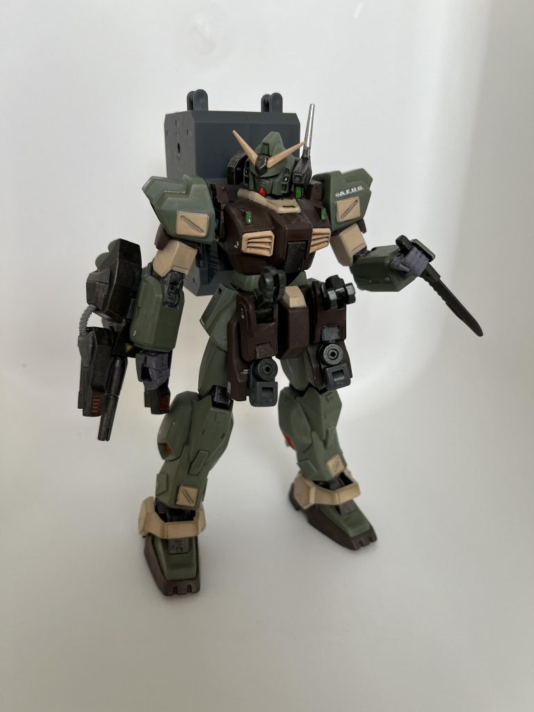 はい、売れ残りのMk-Ⅱを弄んでいるうちに、子供の頃見たBB戦士の商品名にインスパイアされて陸戦型にしてみました、という話です。陸戦型のWRオマージュで30mmのランドセルを背負いました。陸戦といったらランドセル!中は空!