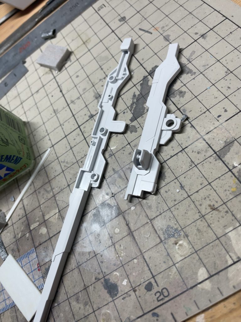 バリアブルロッドライフルの合わせ目も弾落ちにしたり、切ったりしました。