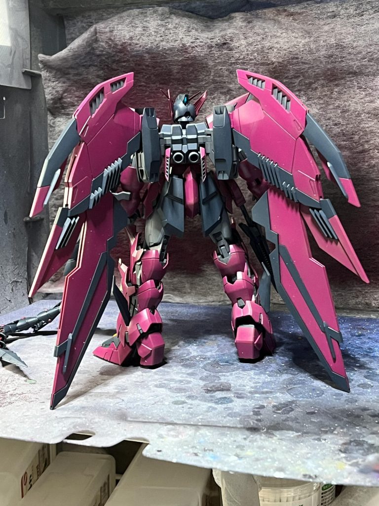 ウイングも大きくて迫力があります。