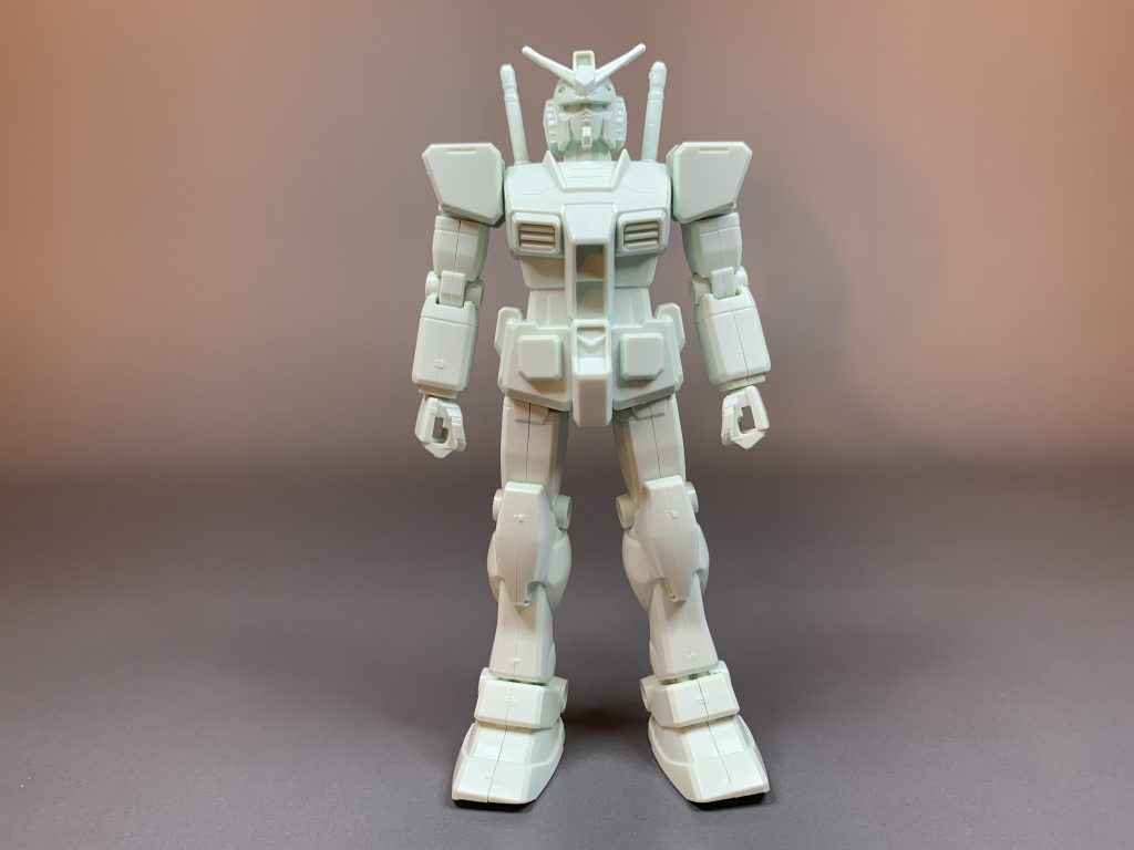 素組み状態ですが、既に結構カッコいい状態である事が確認されましたが、ここから必要最低限の改造を施しめした。